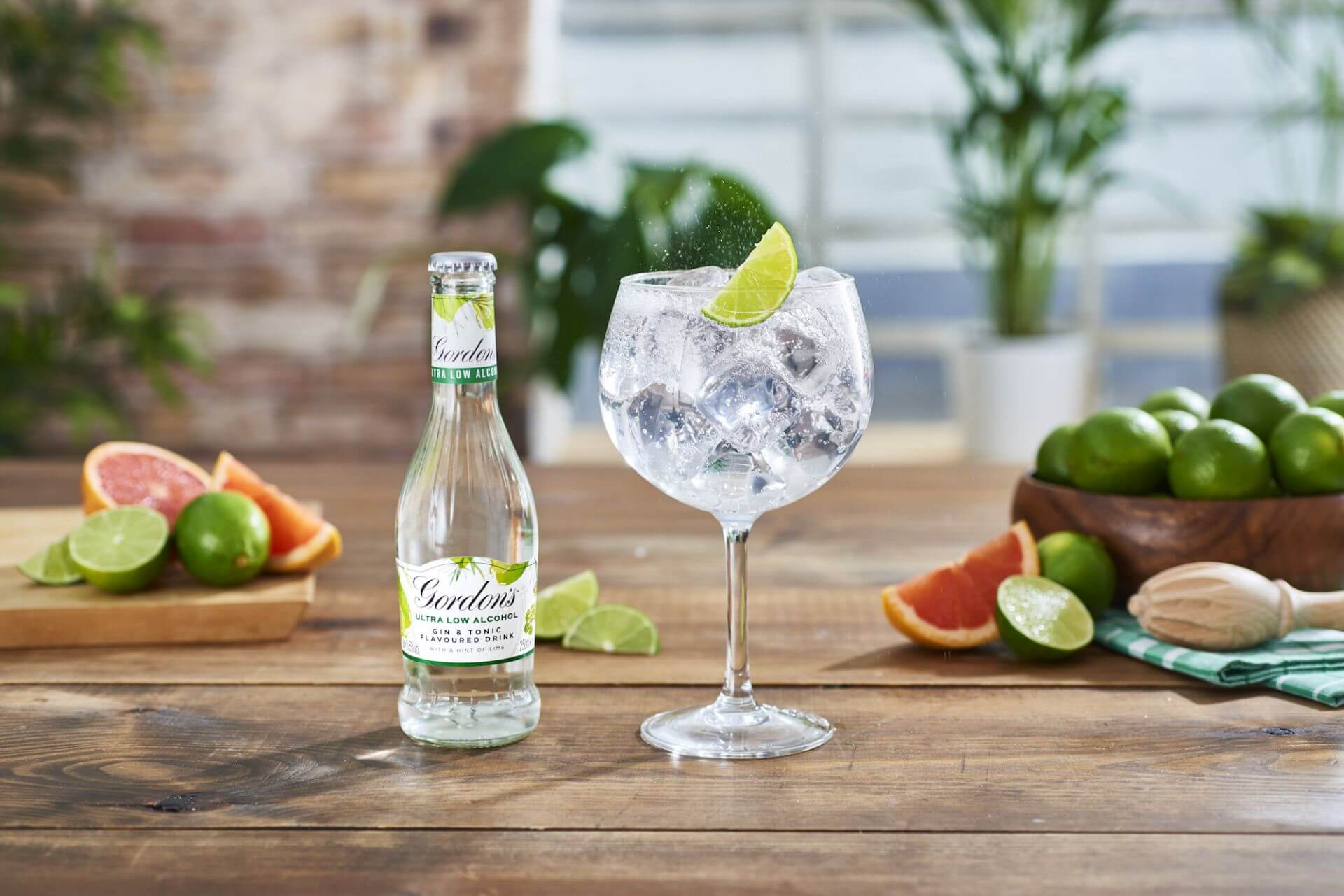 Gordon's Ultra Low Alcohol G&T With Lime (4 x 250ml)