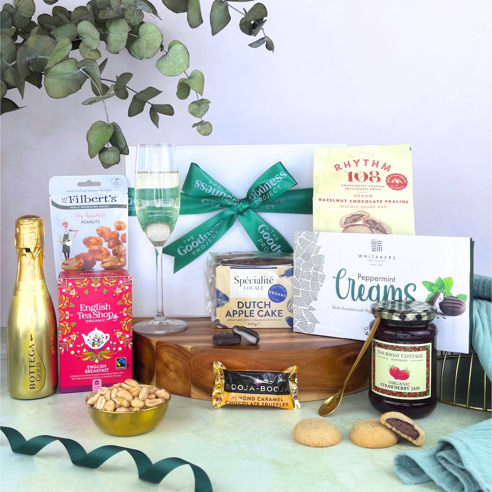 Luxury Afternoon Tea & Cake Hamper